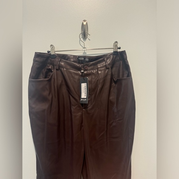 NWTS Nasty Gal brown vegan leather flare pants with stars on back size 10 NWTS - Picture 3 of 8